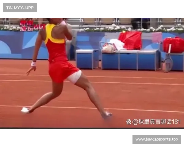郑钦文一记惊艳绝伦的击球让国际观众目瞪口呆实力震撼全场 郑钦文一记惊艳绝伦的击球让国际观众目瞪口呆实力震撼全场