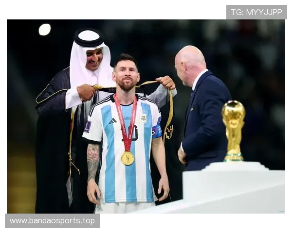 梅西现场观战德约迈阿密半决赛 德约坦言在梅西面前打球有些紧张