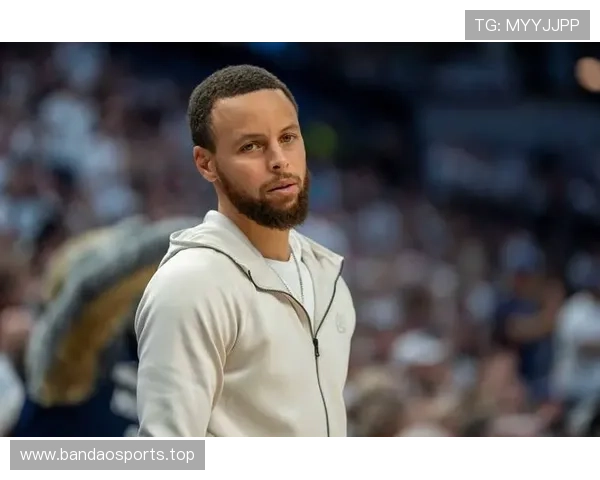 37岁库里极限发挥狂砍52分 三老助力勇士硬仗逆袭西部第五 37岁库里极限发挥狂砍52分 三老助力勇士硬仗逆袭西部第五