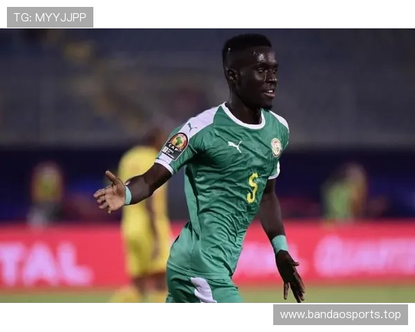 伊德里萨盖伊荣登三月英超抢断王以12次领跑全场 伊德里萨盖伊荣登三月英超抢断王以12次领跑全场